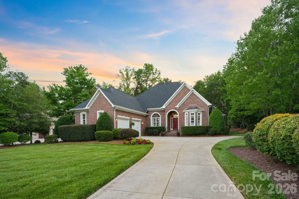 4325 Artesian Cove Court Denver NC 28037