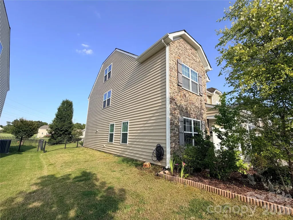9281 Perseverance Drive Harrisburg NC 28075
