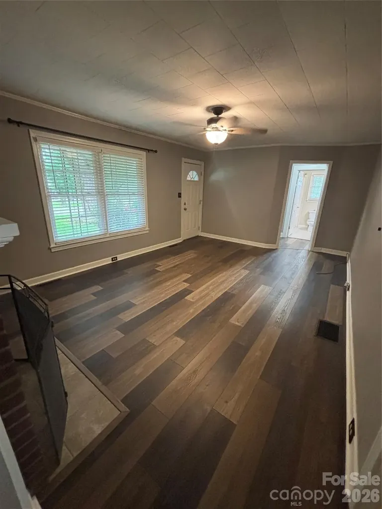 327 Arrowood Street SE Lenoir NC 28645