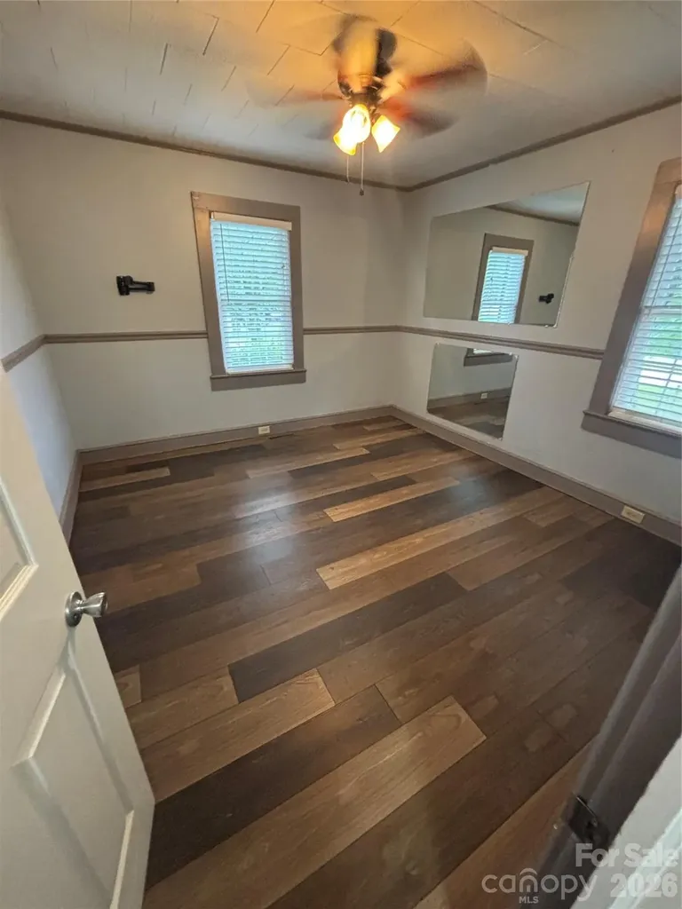 327 Arrowood Street SE Lenoir NC 28645