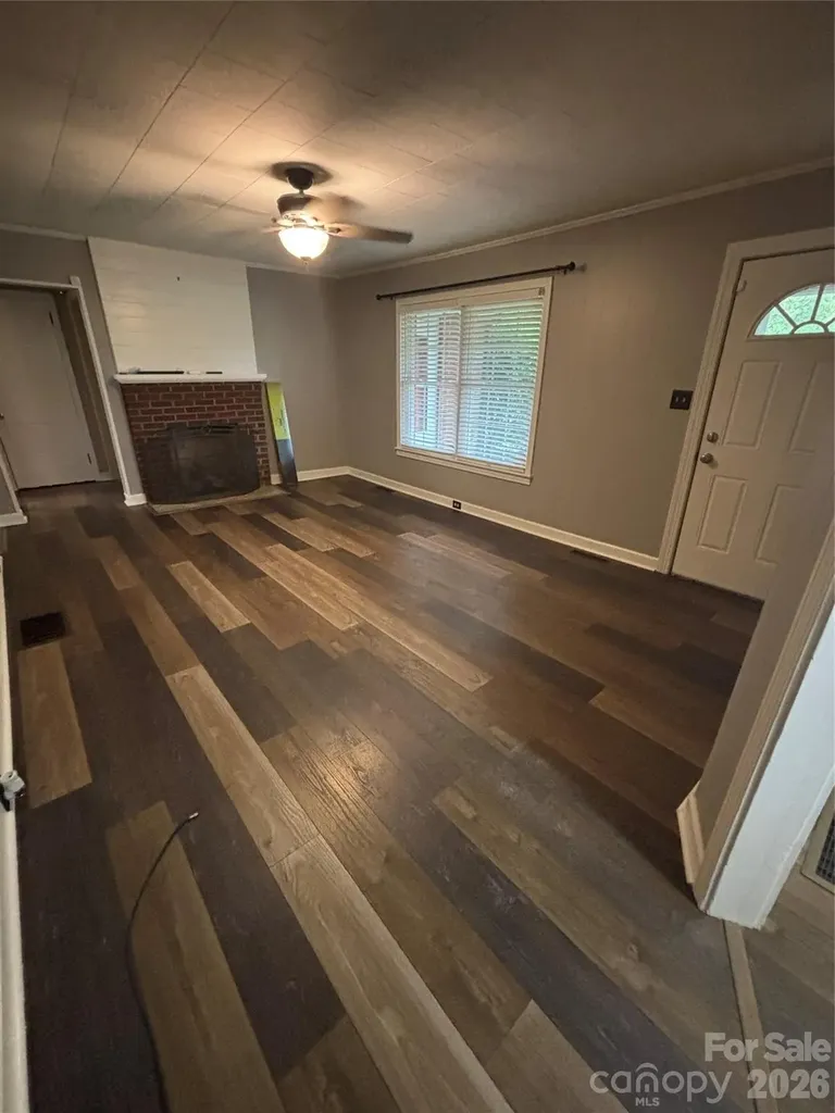 327 Arrowood Street SE Lenoir NC 28645