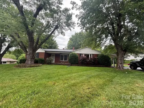 327 Arrowood Street SE Lenoir NC 28645