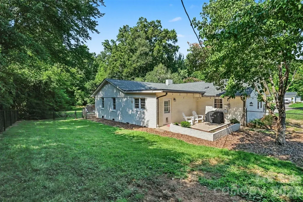1203 Flintshire Drive Albemarle NC 28001