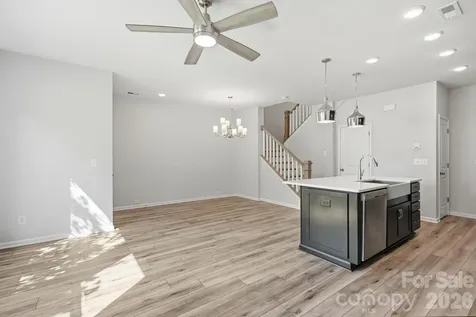 1450 Winding Stream Road Charlotte NC 28206