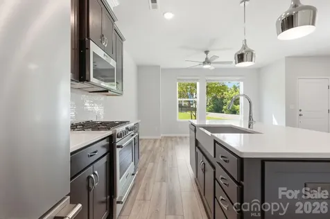 1450 Winding Stream Road Charlotte NC 28206