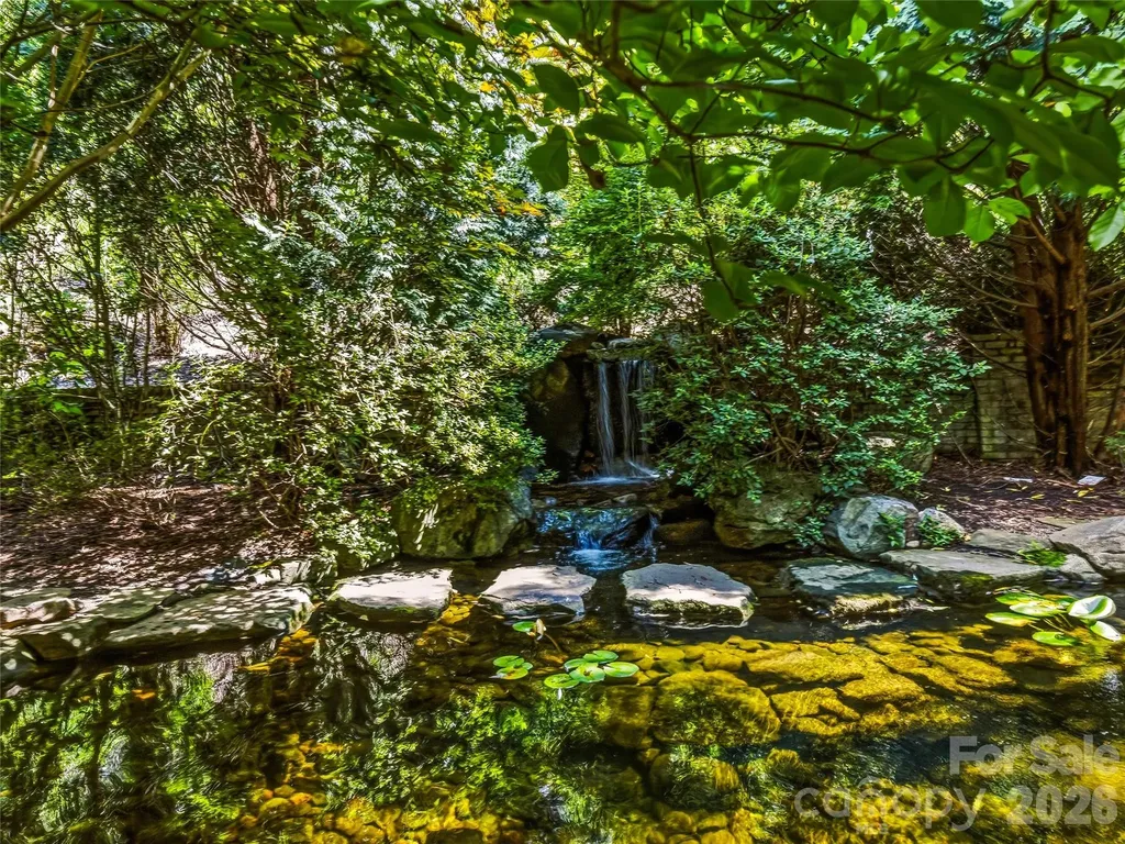 150 Rainbow View Drive Fletcher NC 28732