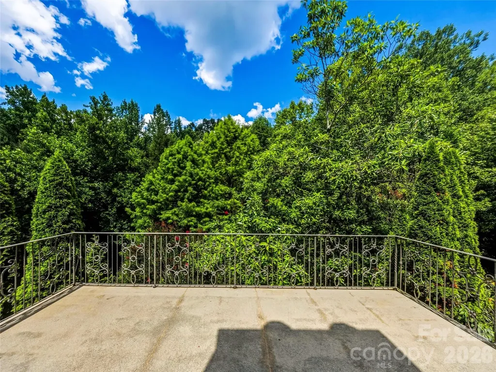 150 Rainbow View Drive Fletcher NC 28732