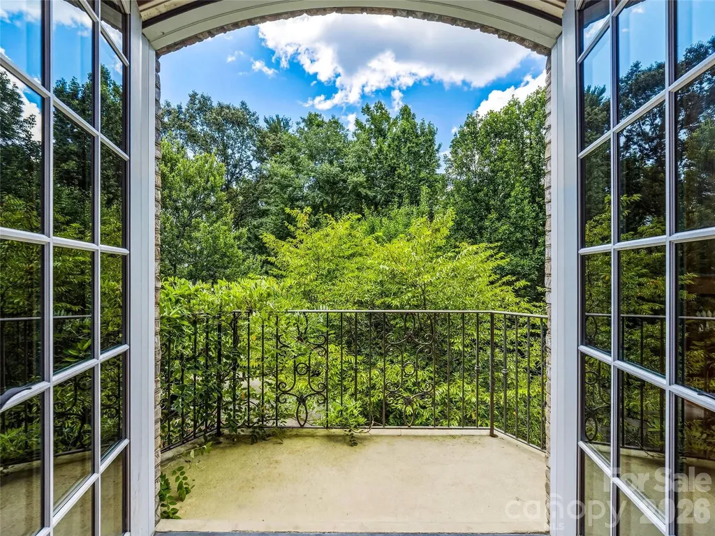 150 Rainbow View Drive Fletcher NC 28732