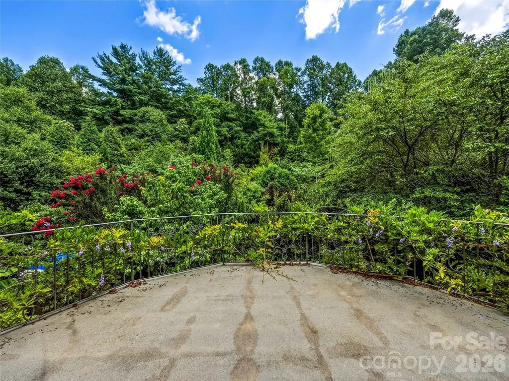 150 Rainbow View Drive Fletcher NC 28732
