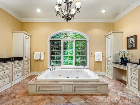 150 Rainbow View Drive Fletcher NC 28732