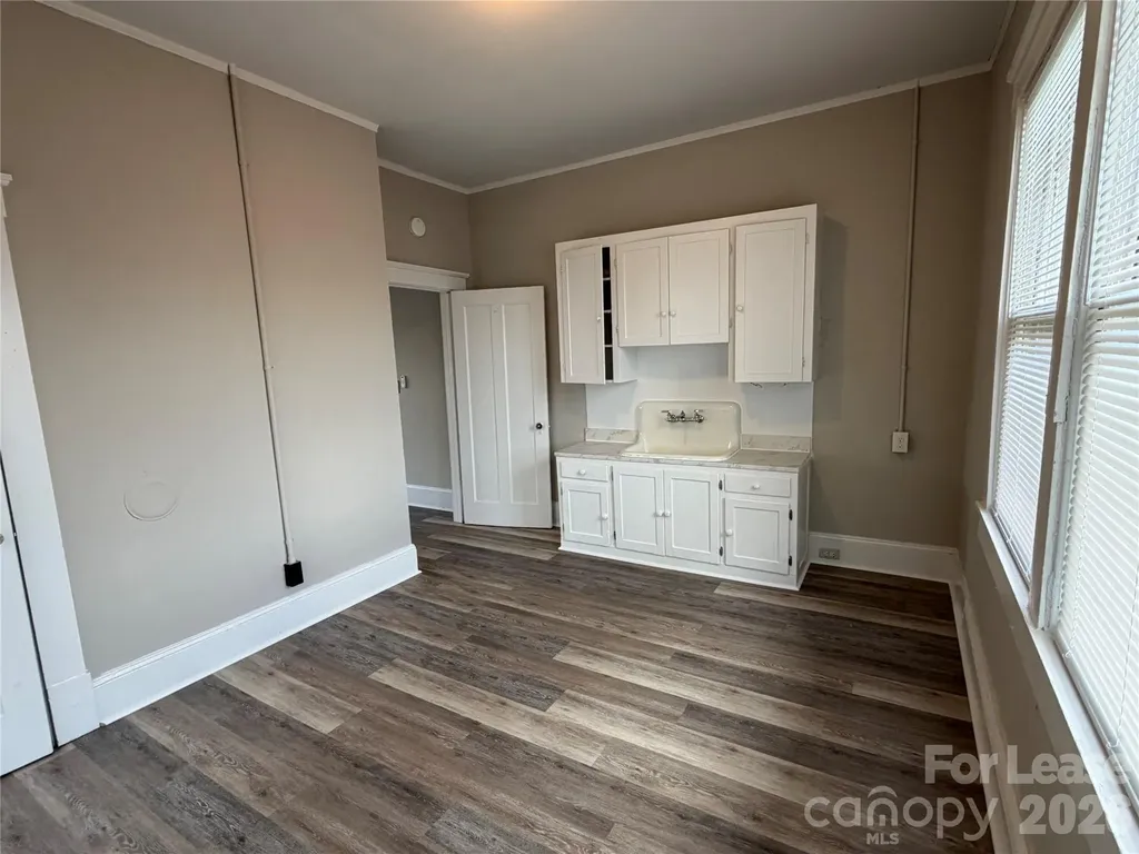 215 N 3rd Street Albemarle NC 28001