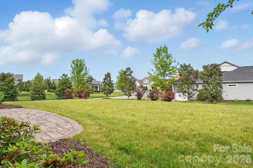 5247 Looking Glass Trail Denver NC 28037
