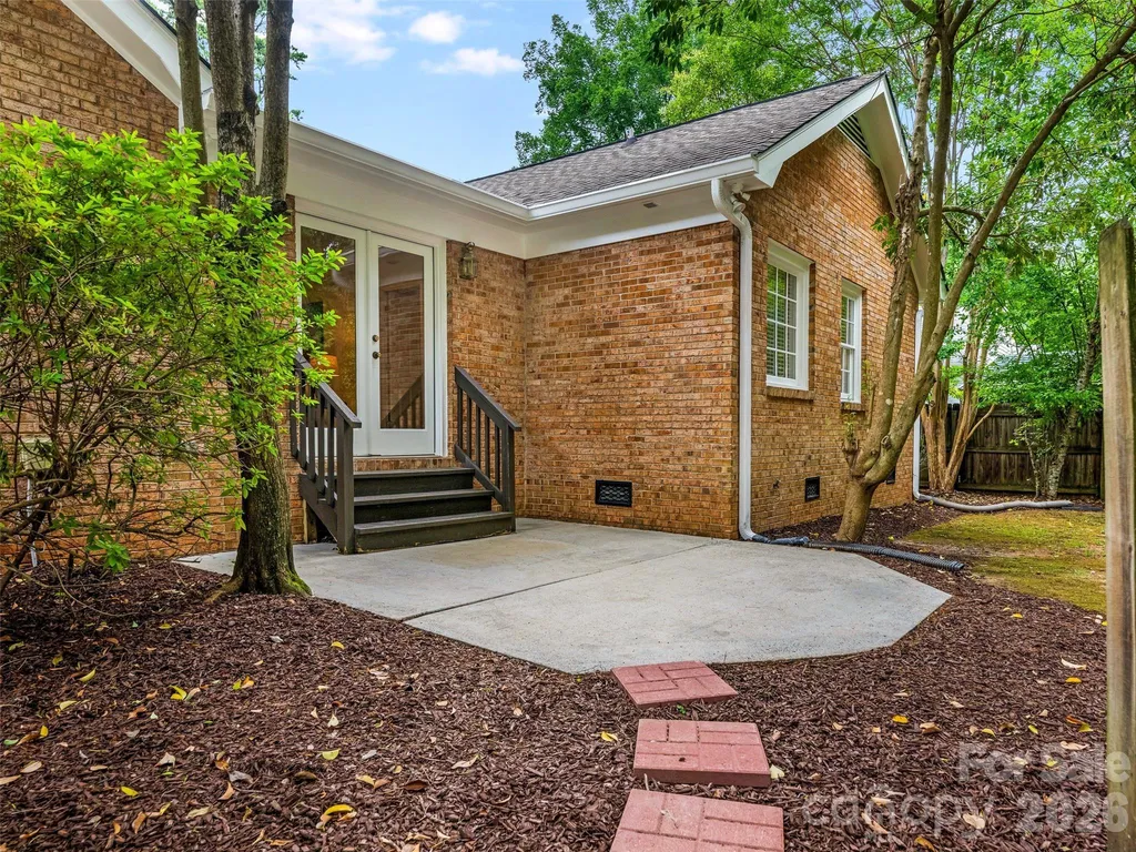 5020 Glenbrier Drive Charlotte NC 28212