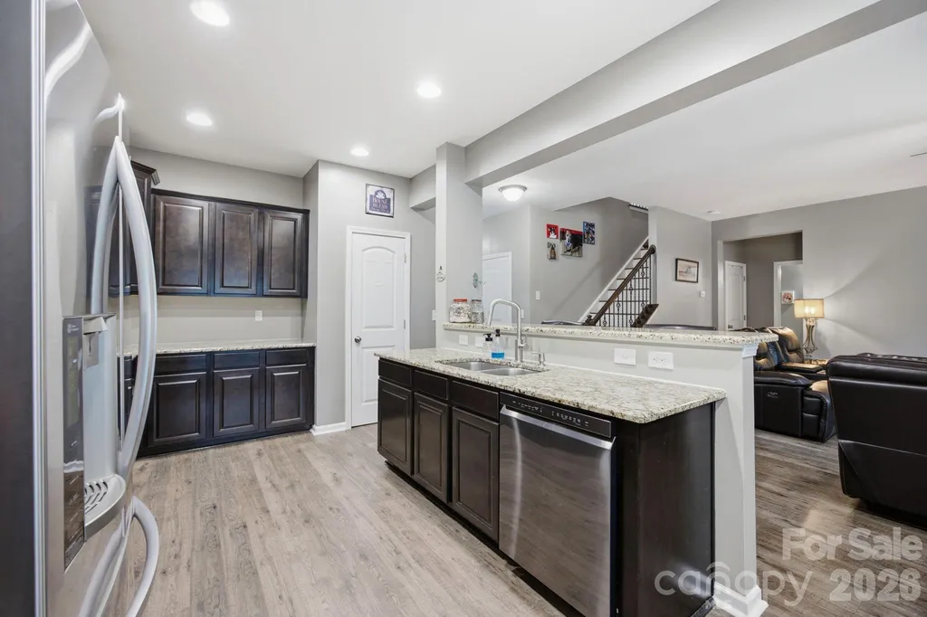 12325 Canal Drive Huntersville NC 28078