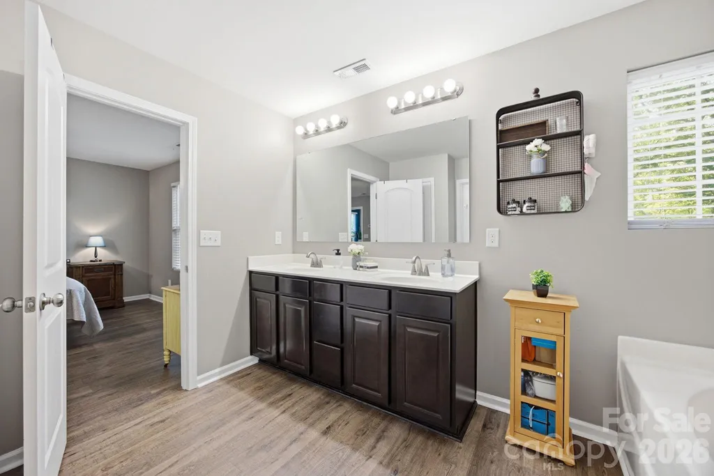 12325 Canal Drive Huntersville NC 28078