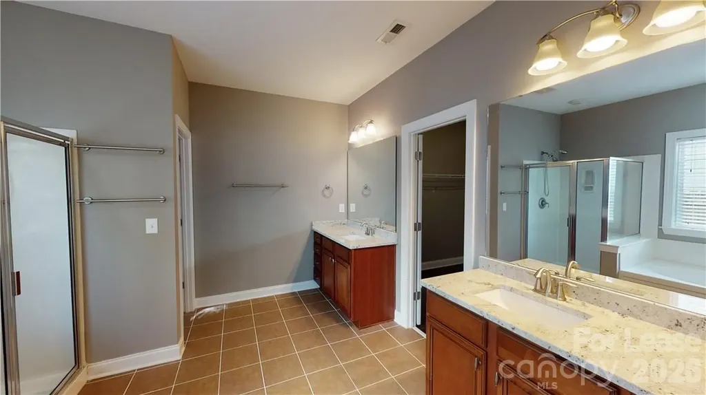 8517 Delamere Lane Charlotte NC 28269