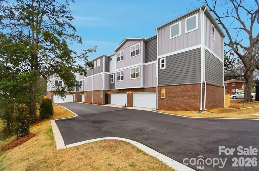 8927, 8929, 8931, 8935 Sharonbrook Drive Charlotte NC 28210