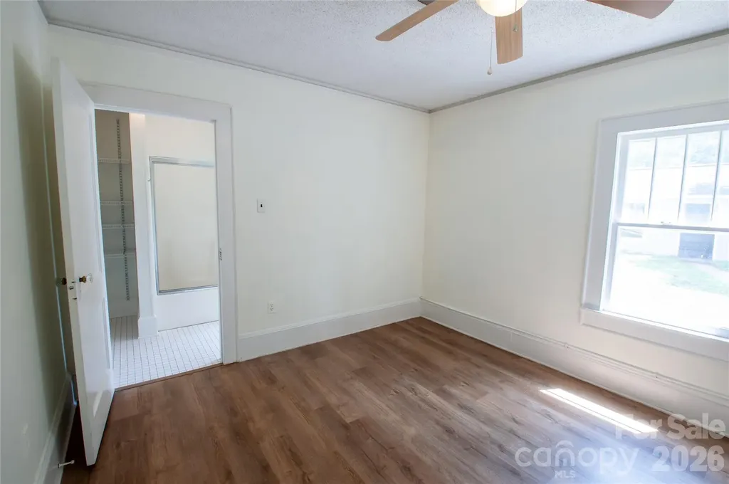 2505 Shelton Avenue Statesville NC 28677