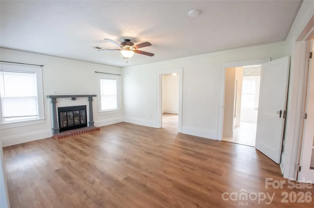 2505 Shelton Avenue Statesville NC 28677