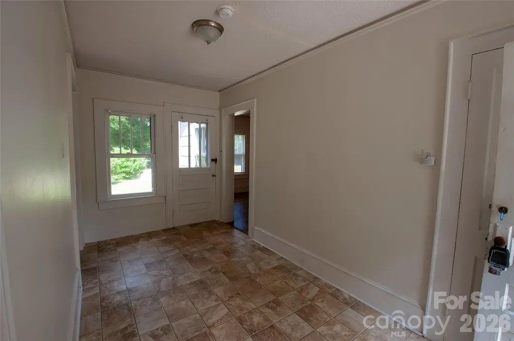 2505 Shelton Avenue Statesville NC 28677