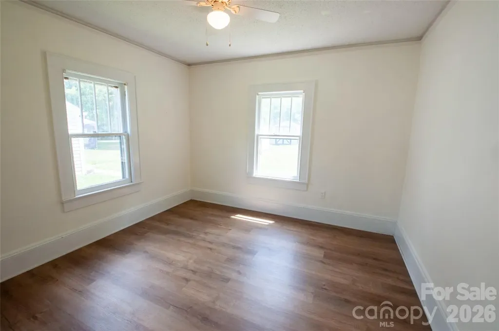 2505 Shelton Avenue Statesville NC 28677