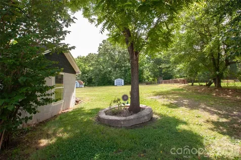 2505 Shelton Avenue Statesville NC 28677
