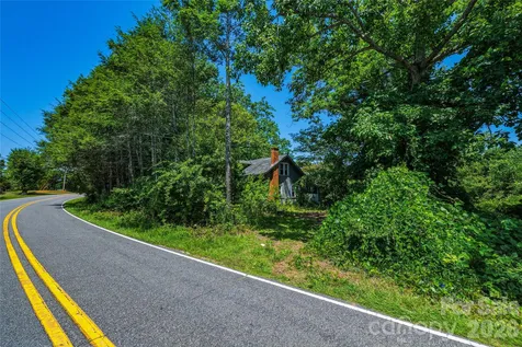 6783 Peniel Road Tryon NC 28782