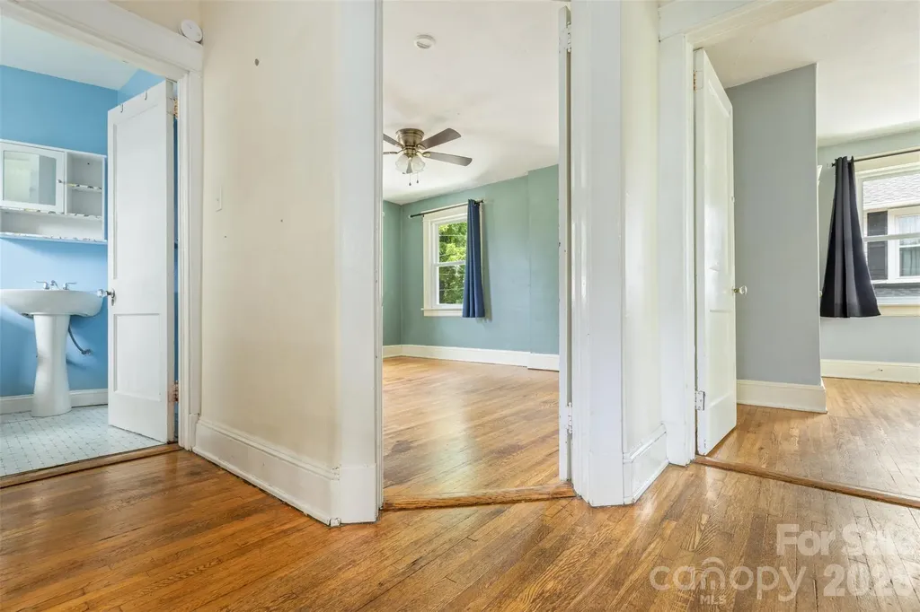 74 Arlington Street Asheville NC 28801