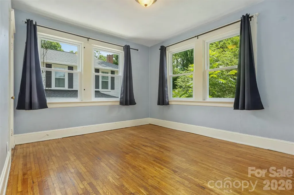 74 Arlington Street Asheville NC 28801