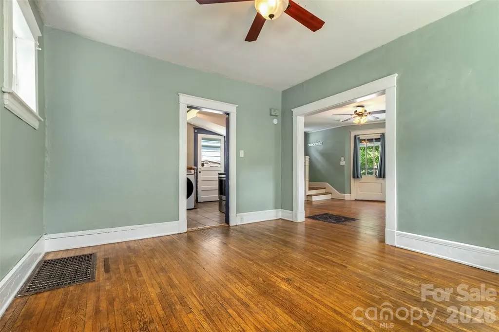 74 Arlington Street Asheville NC 28801