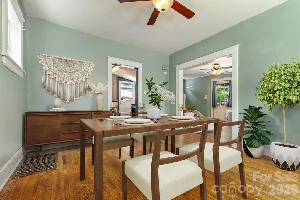 74 Arlington Street Asheville NC 28801