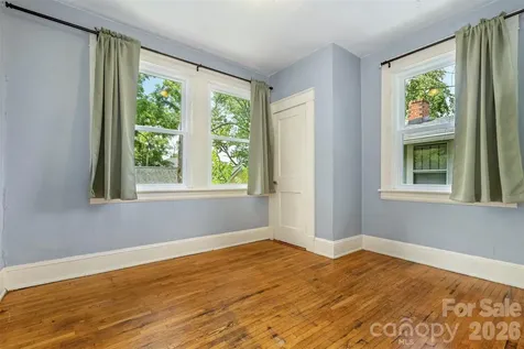 74 Arlington Street Asheville NC 28801