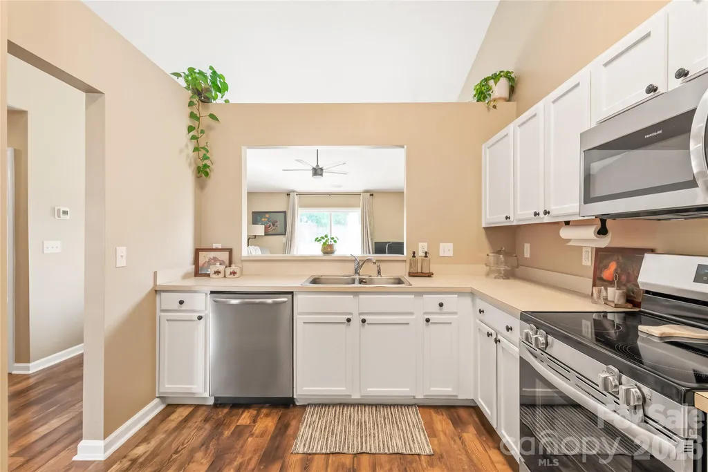 251 Summit Park Court Kannapolis NC 28083