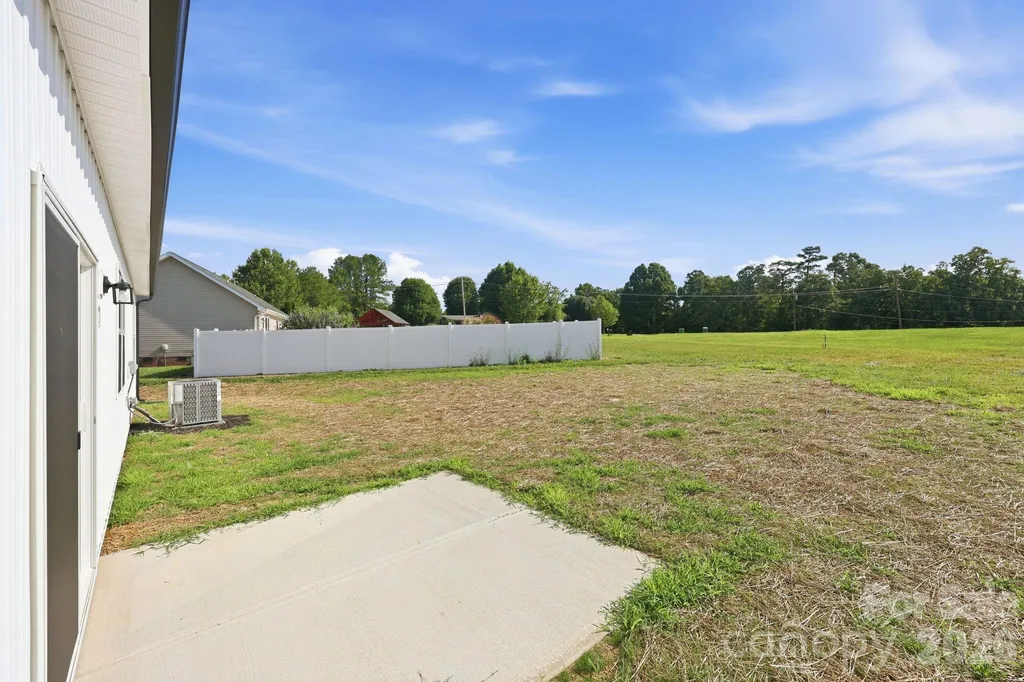 1962 Redwood Drive Oakboro NC 28129