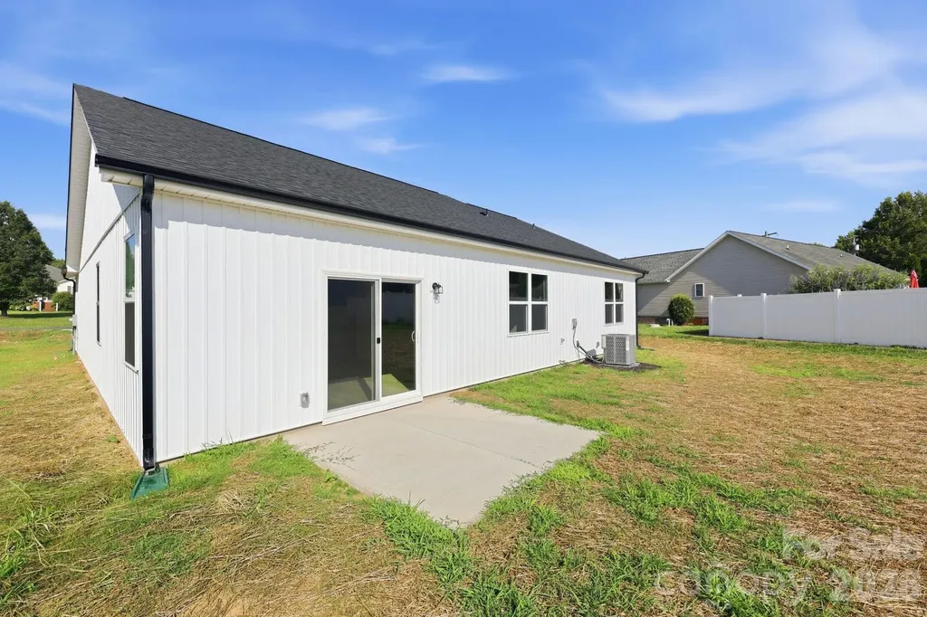 1962 Redwood Drive Oakboro NC 28129