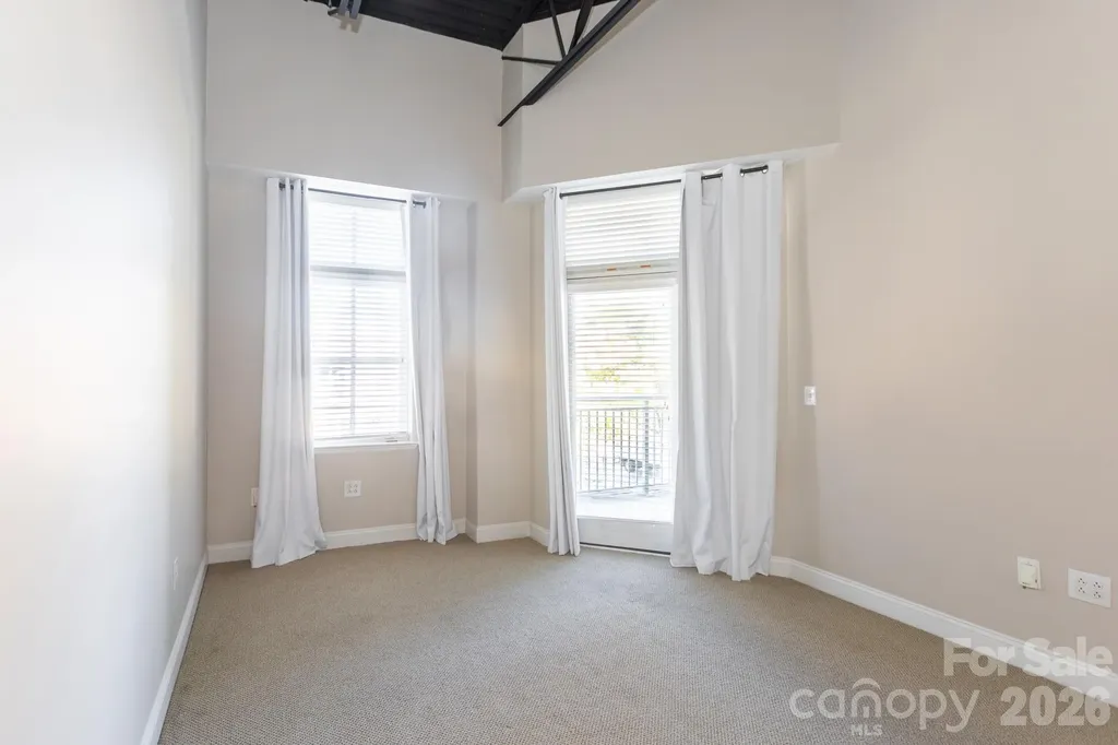 3920 Sharon Road Charlotte NC 28211