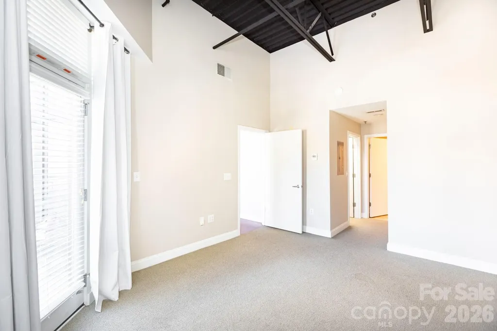 3920 Sharon Road Charlotte NC 28211