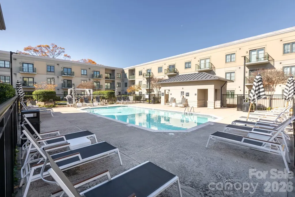 3920 Sharon Road Charlotte NC 28211
