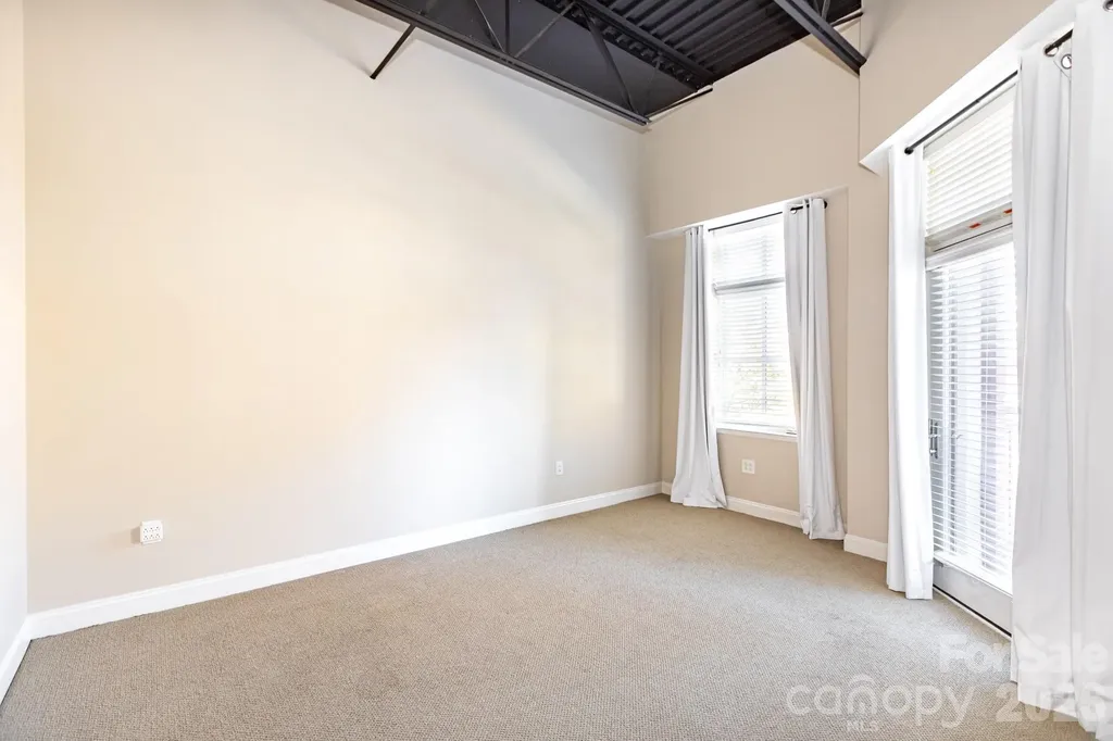 3920 Sharon Road Charlotte NC 28211