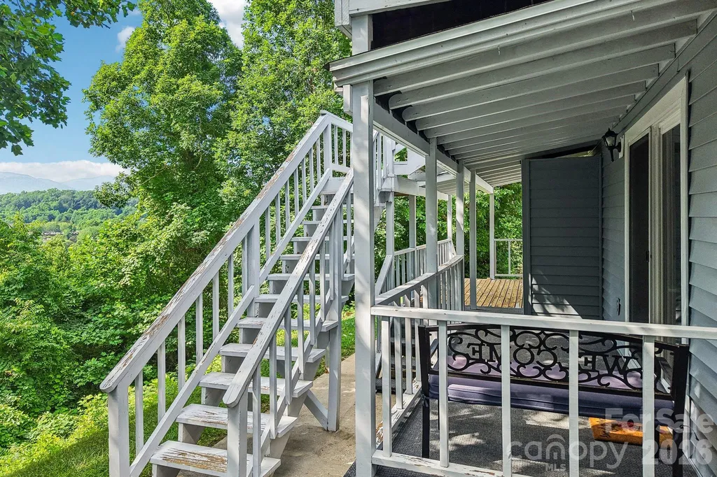 70 Nazarene Way Waynesville NC 28785