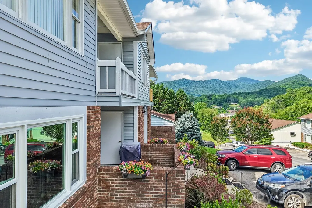 70 Nazarene Way Waynesville NC 28785