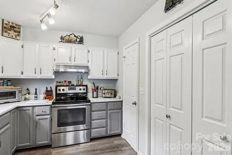 70 Nazarene Way Waynesville NC 28785