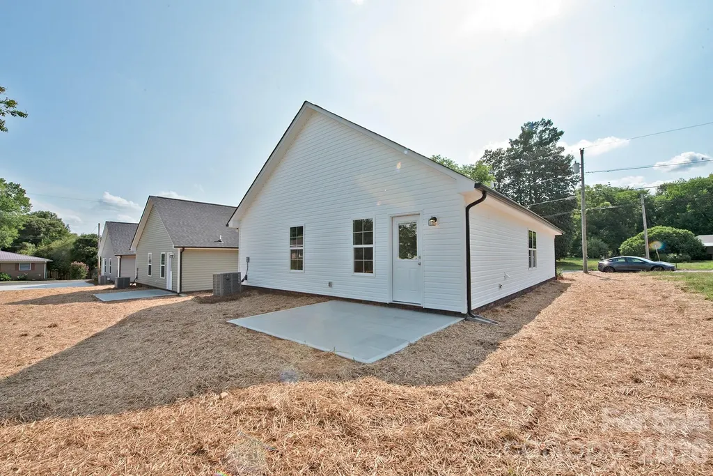 125 S Beaver Street Landis NC 28088