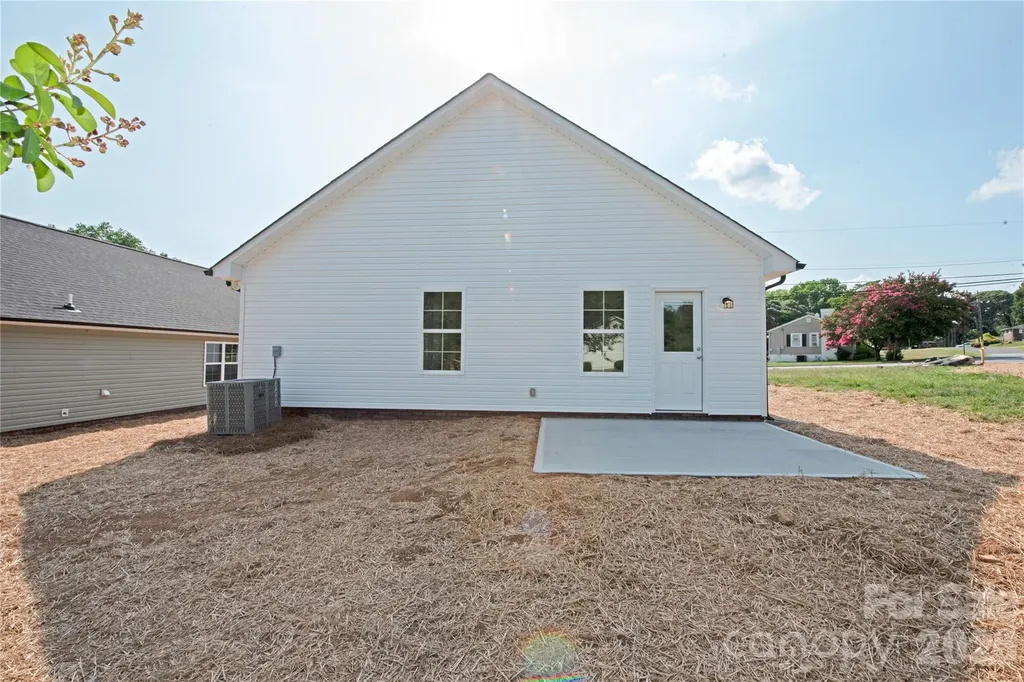 125 S Beaver Street Landis NC 28088