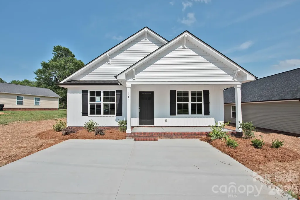 125 S Beaver Street Landis NC 28088
