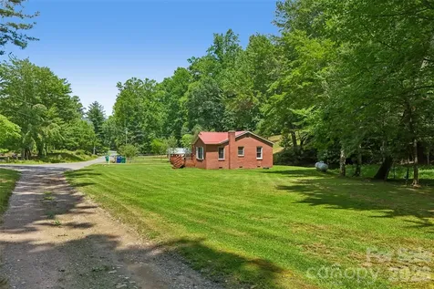 611 Reeves Cove Road Candler NC 28715