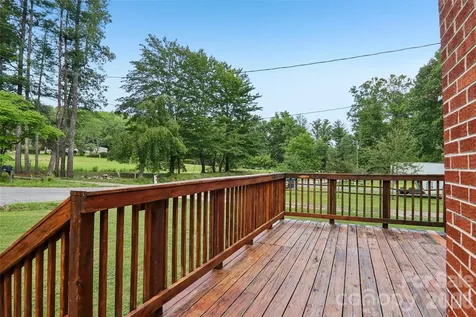 611 Reeves Cove Road Candler NC 28715
