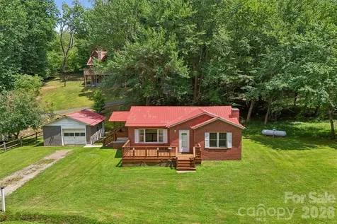 611 Reeves Cove Road Candler NC 28715