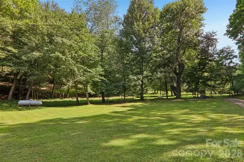 611 Reeves Cove Road Candler NC 28715