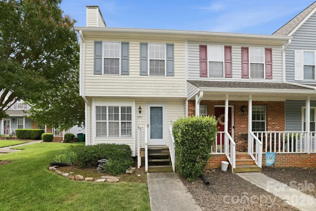 8237 Circle Tree Lane Charlotte NC 28277